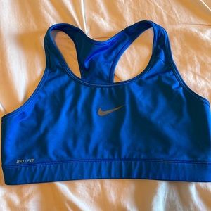 Nike swoosh sports bra M
